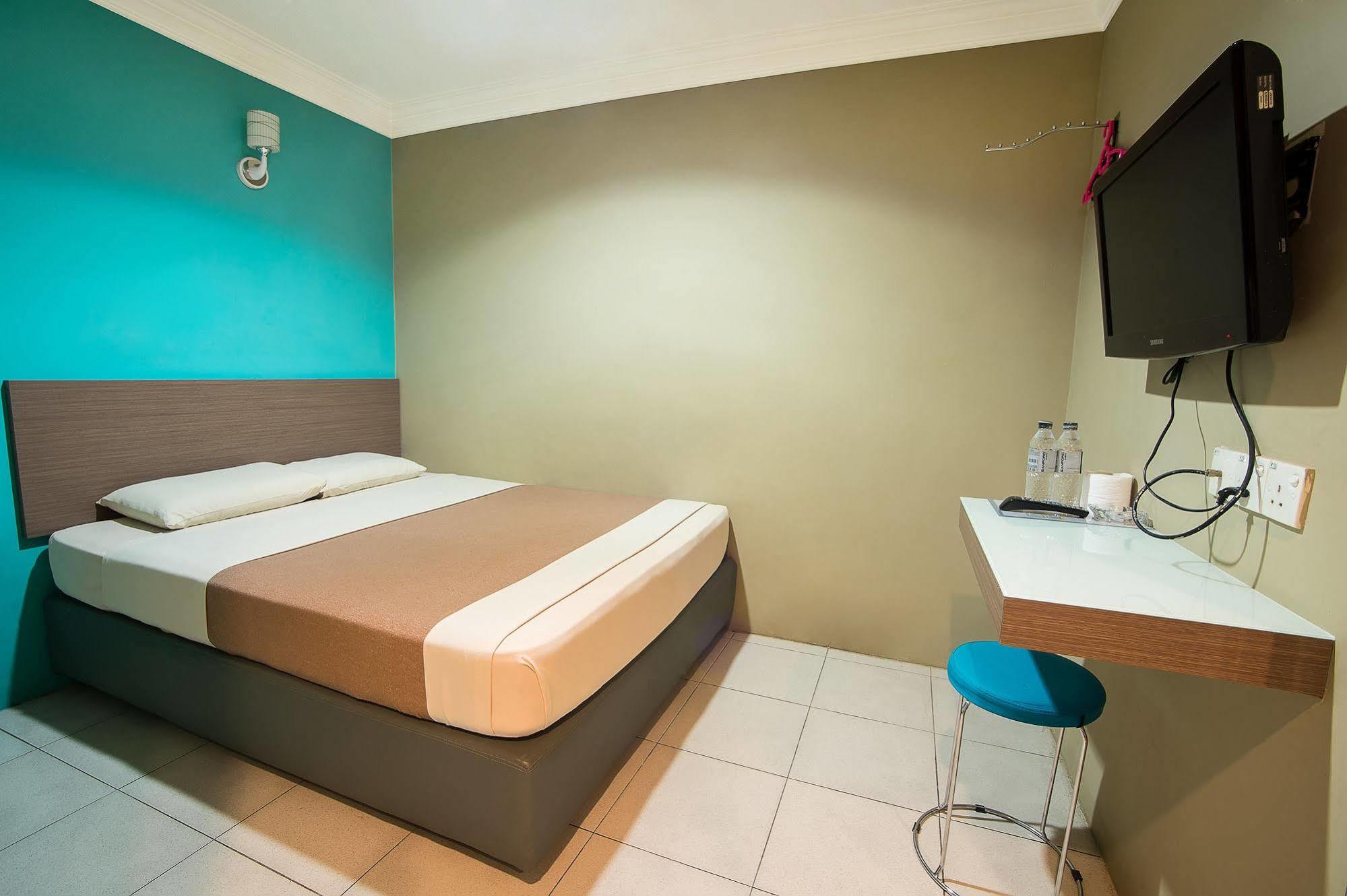 Dju Dju Hotel Batam Exterior photo